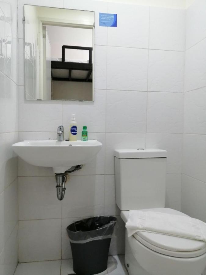 Hostel Forbes Hall